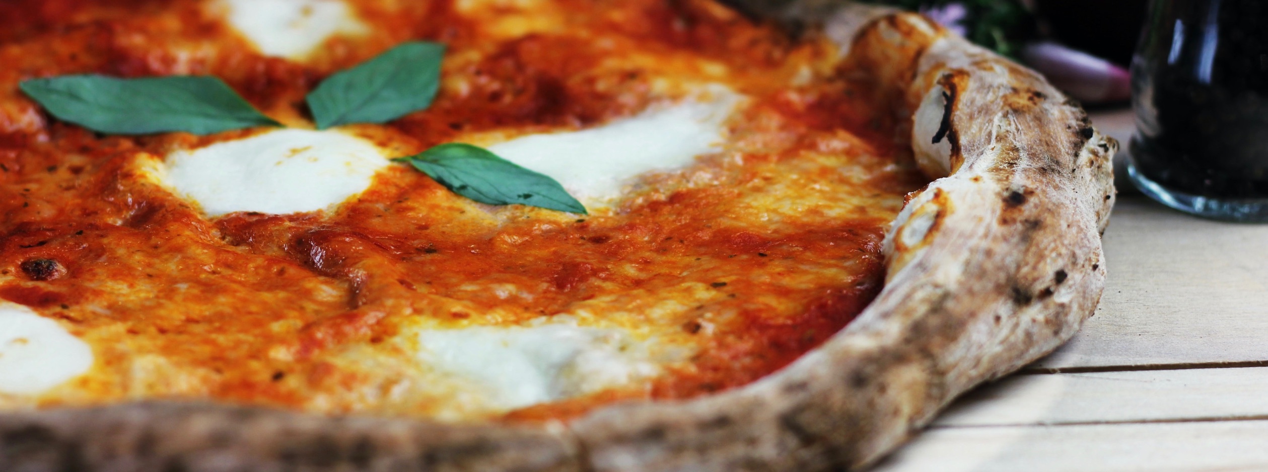 Come cucinare la pizza sulla griglia