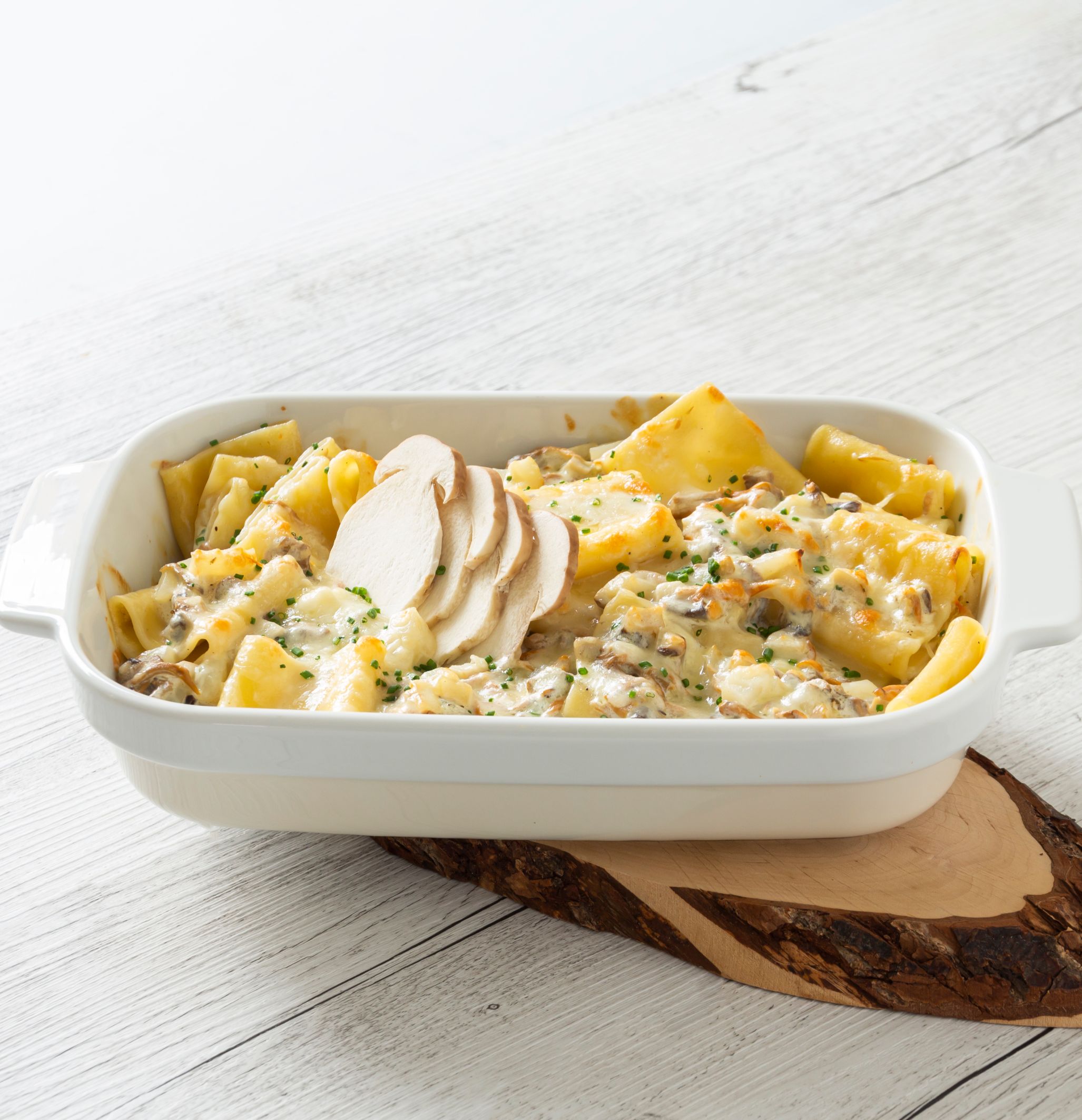 Paccheri al forno con besciamella e funghi: la ricetta