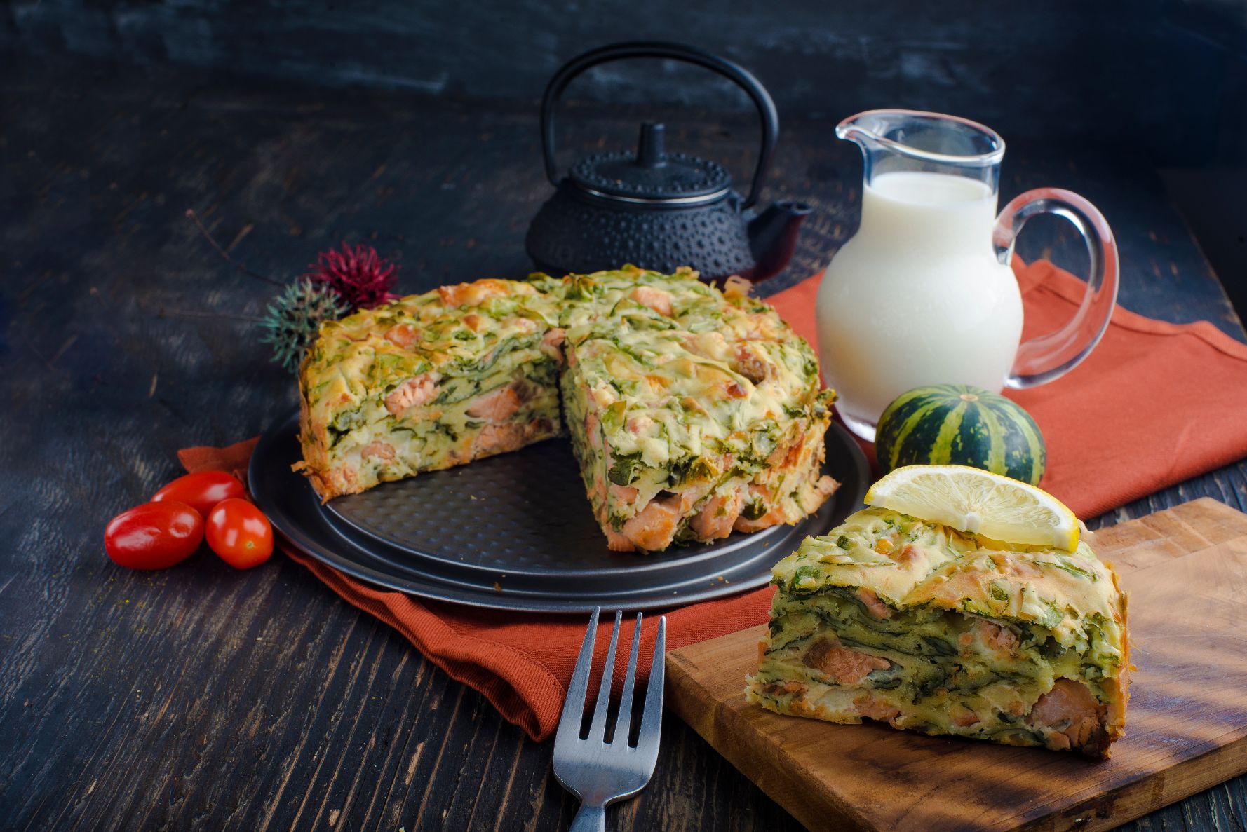 Torta rustica con tonno, zucchine e mozzarellaalt