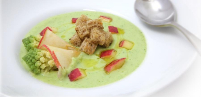 vellutata-di-cavolfiore-verde-e-pink-lady