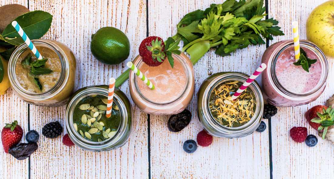 5-smoothie-per-stare-in-forma-in-estate-con-le-prugne-della-california-e-le-ricette-di-teresa-balzano