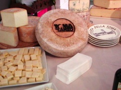 mostra-regionale-della-toma-di-lanzo-e-dei-formaggi-dalpeggio-v1