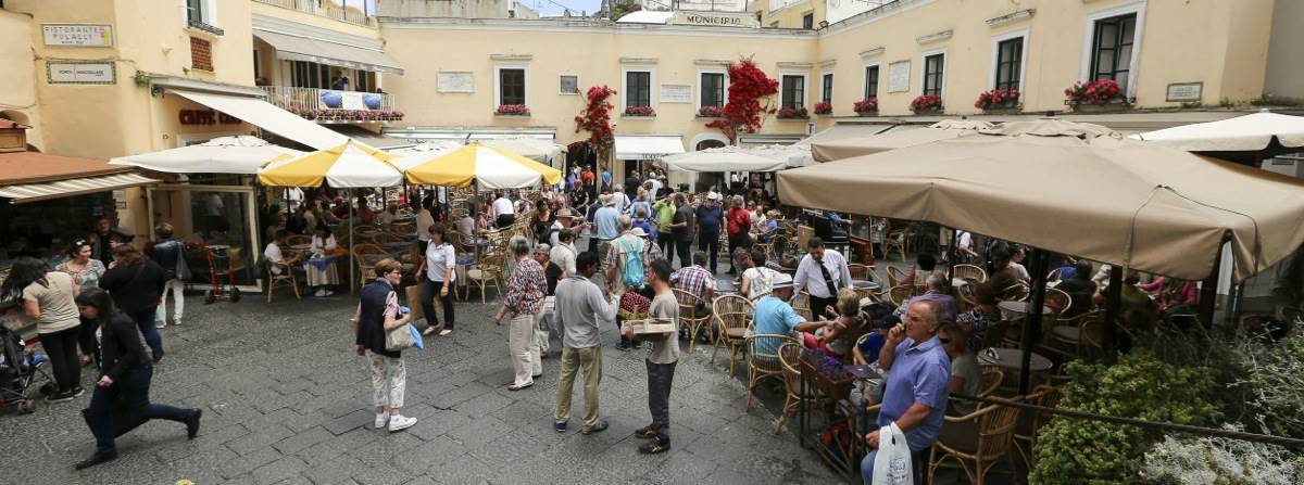 un-romantico-viaggio-a-capri-tra-raviolini-e-faraglioni