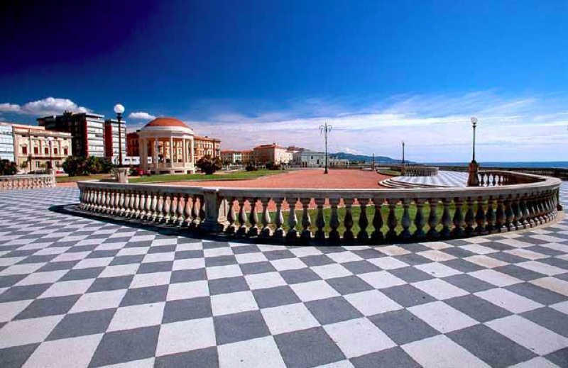 livorno-in-toscana-la-citta-dei-medici-e-del-mare