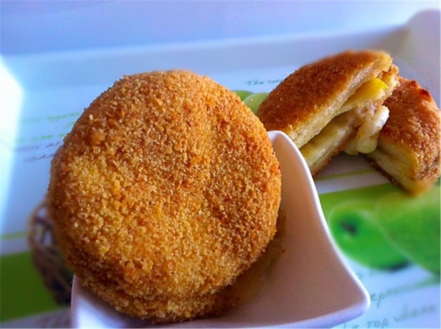 Bocconcini di mozzarella di bufala in carrozza con fettine ...