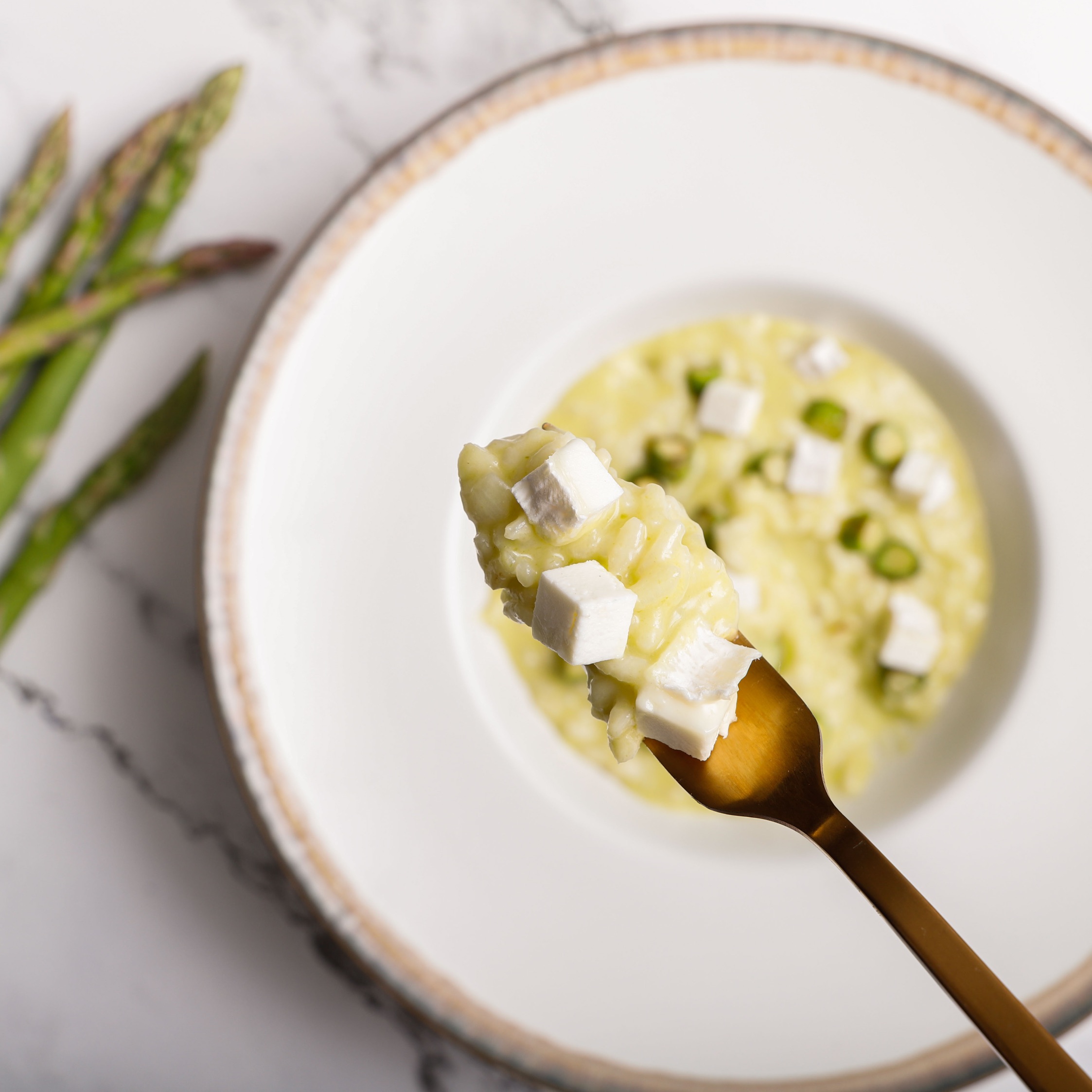 Risotto con asparagi e zafferano la ricetta Saporie